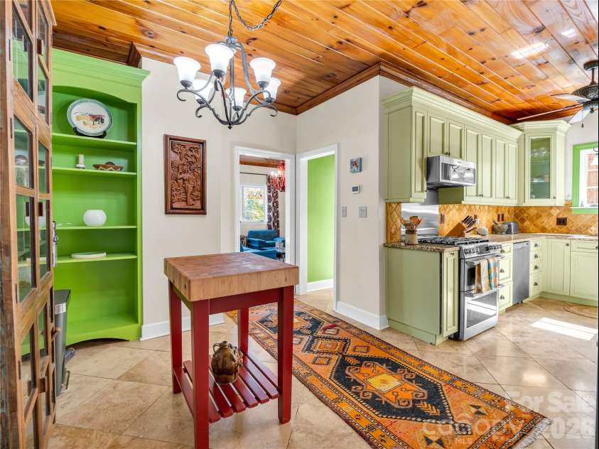 325 Tryon Bay Circle, Lake Lure, NC 28746.  MLS# CAR4432745, YatesRealty ID 55492. 