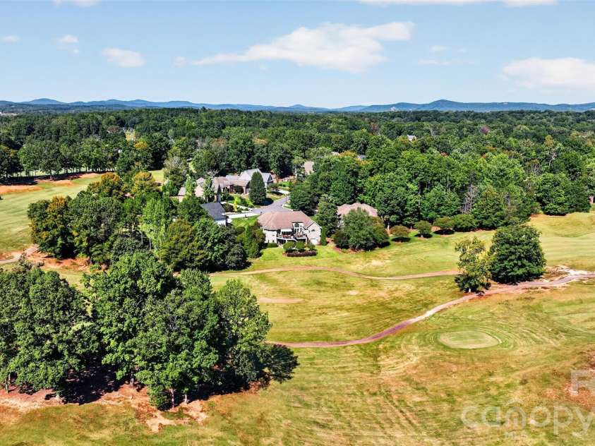 76 Divot Court, Hickory, NC 28601.  MLS# CAR4432298, YatesRealty ID 55493. 