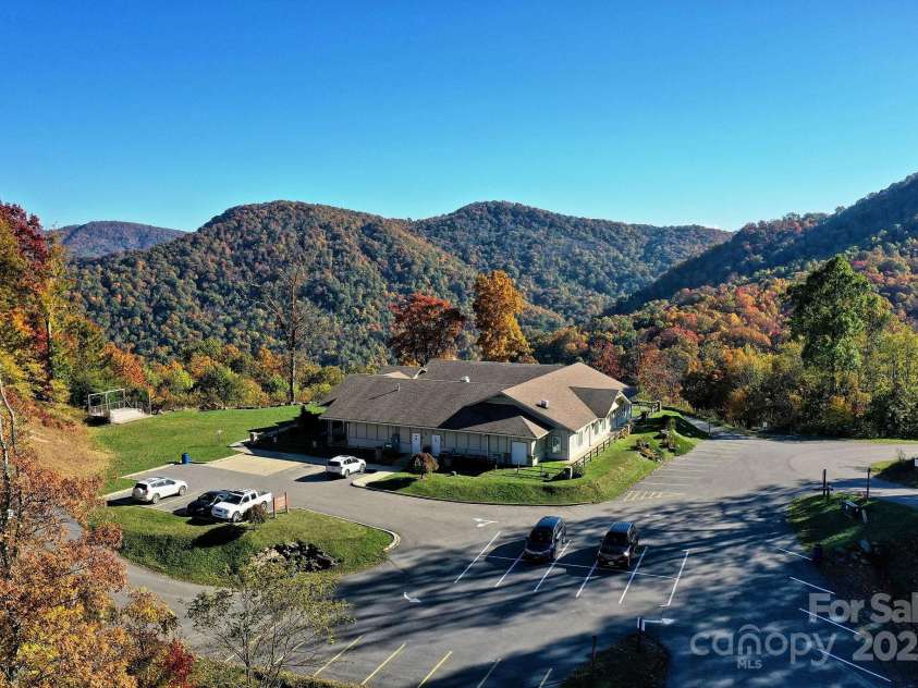 12 Lila Lane, Leicester, NC 28748.  MLS# CAR4254500, YatesRealty ID 555. Mt Soma Welcome Center