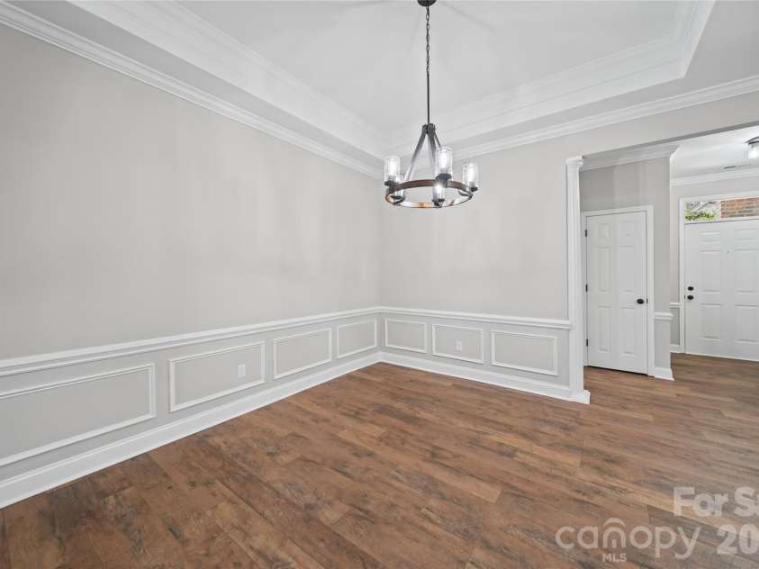3741 Oak View Court, Matthews, NC 28105.  MLS# CAR4431812, YatesRealty ID 55507. 