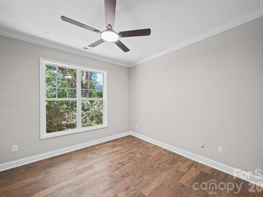 3741 Oak View Court, Matthews, NC 28105.  MLS# CAR4431812, YatesRealty ID 55507. 