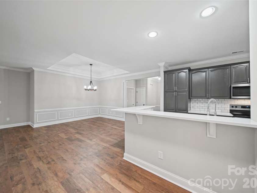 3741 Oak View Court, Matthews, NC 28105.  MLS# CAR4431812, YatesRealty ID 55507. 
