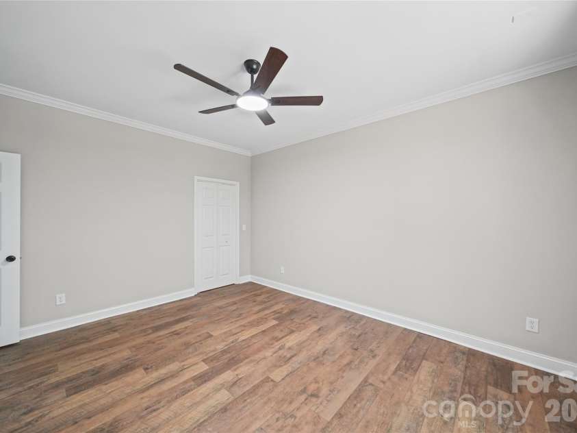3741 Oak View Court, Matthews, NC 28105.  MLS# CAR4431812, YatesRealty ID 55507. 