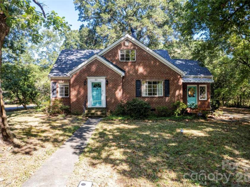 50 Park Drive, Concord, NC 28027.  MLS# CAR4432135, YatesRealty ID 55509. 