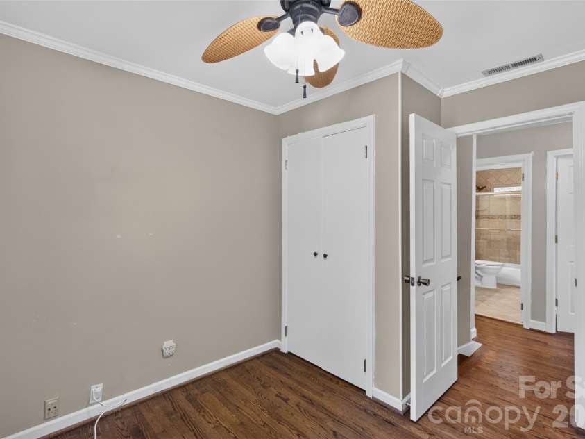 3325 Saint Evans Road, Charlotte, NC 28214.  MLS# CAR4432718, YatesRealty ID 55513. 