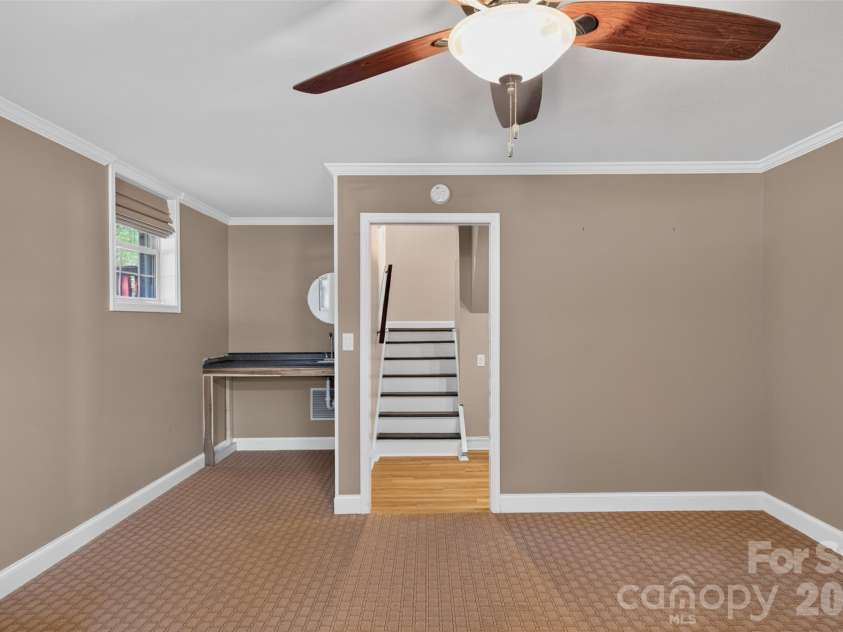 3325 Saint Evans Road, Charlotte, NC 28214.  MLS# CAR4432718, YatesRealty ID 55513. 