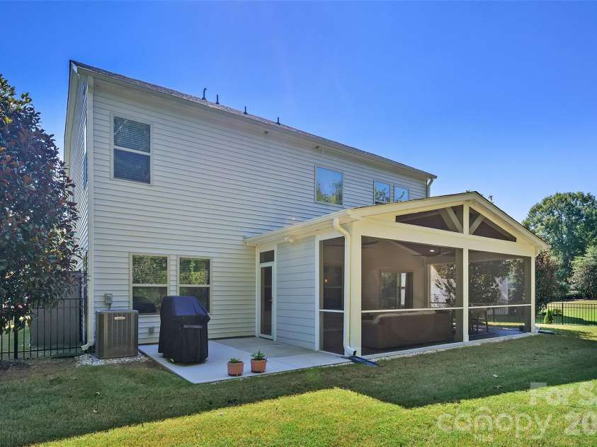 3000 Cedric Court, Fort Mill, SC 29715.  MLS# CAR4432464, YatesRealty ID 55514. 
