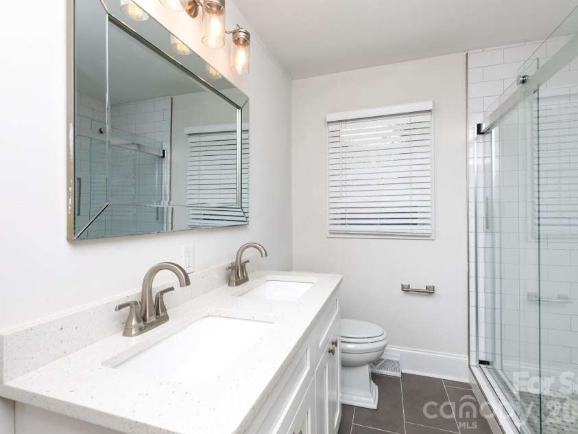 5121 Kistler Avenue, Charlotte, NC 28205.  MLS# CAR4432756, YatesRealty ID 55517. 