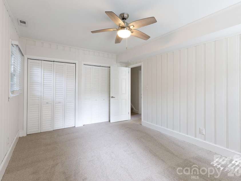 5121 Kistler Avenue, Charlotte, NC 28205.  MLS# CAR4432756, YatesRealty ID 55517. 