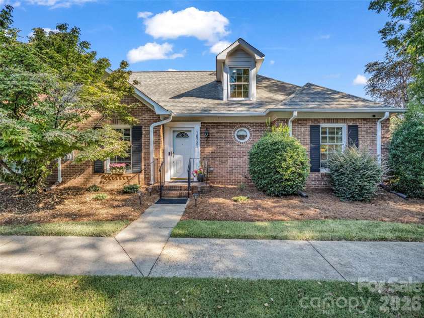 1834 Robinwood Road, Gastonia, NC 28054.  MLS# CAR4432554, YatesRealty ID 55519. 