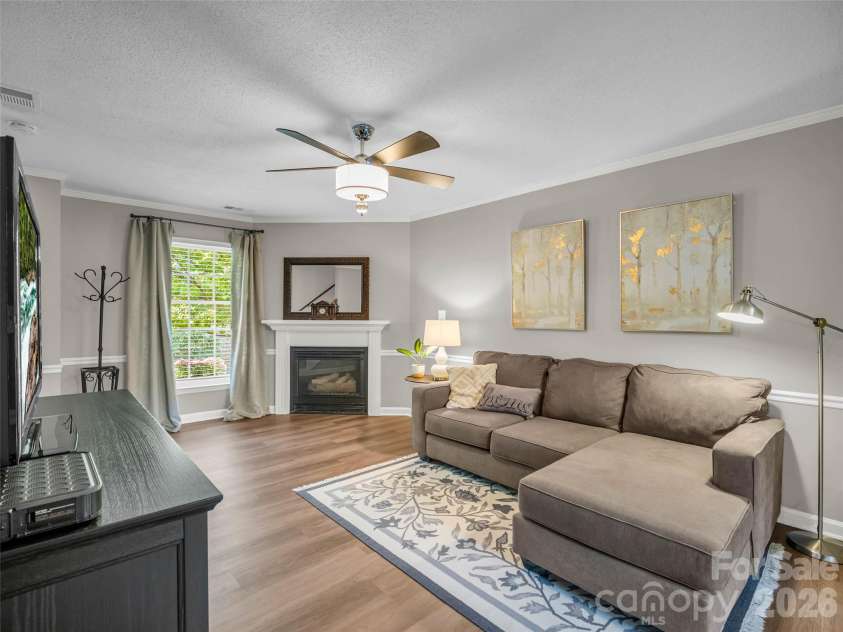 1834 Robinwood Road, Gastonia, NC 28054.  MLS# CAR4432554, YatesRealty ID 55519. 