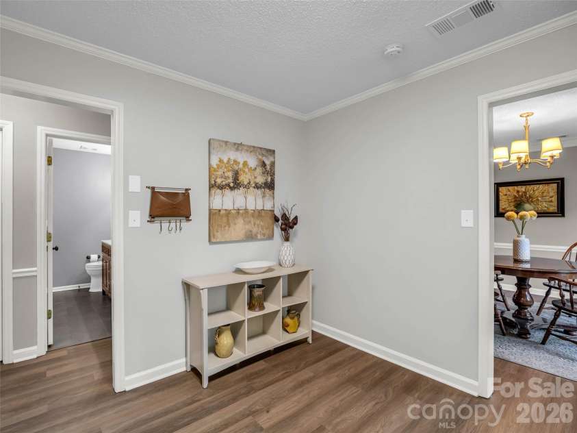 1834 Robinwood Road, Gastonia, NC 28054.  MLS# CAR4432554, YatesRealty ID 55519. 