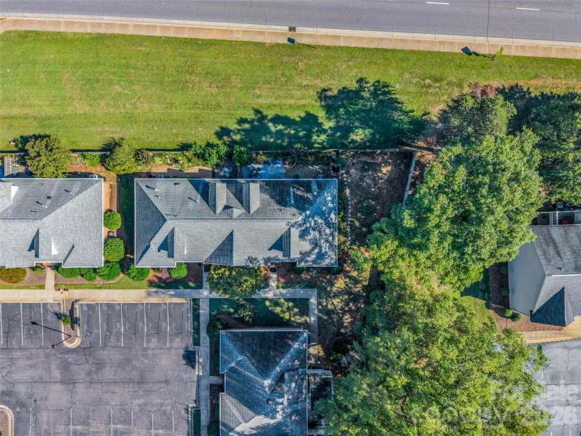 1834 Robinwood Road, Gastonia, NC 28054.  MLS# CAR4432554, YatesRealty ID 55519. 