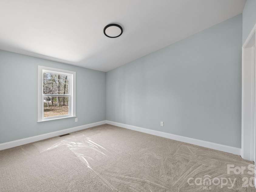 215 Crescent Heights Drive, Salisbury, NC 28146.  MLS# CAR4359710, YatesRealty ID 5552. Bonus room or use it for a 4th bedroom