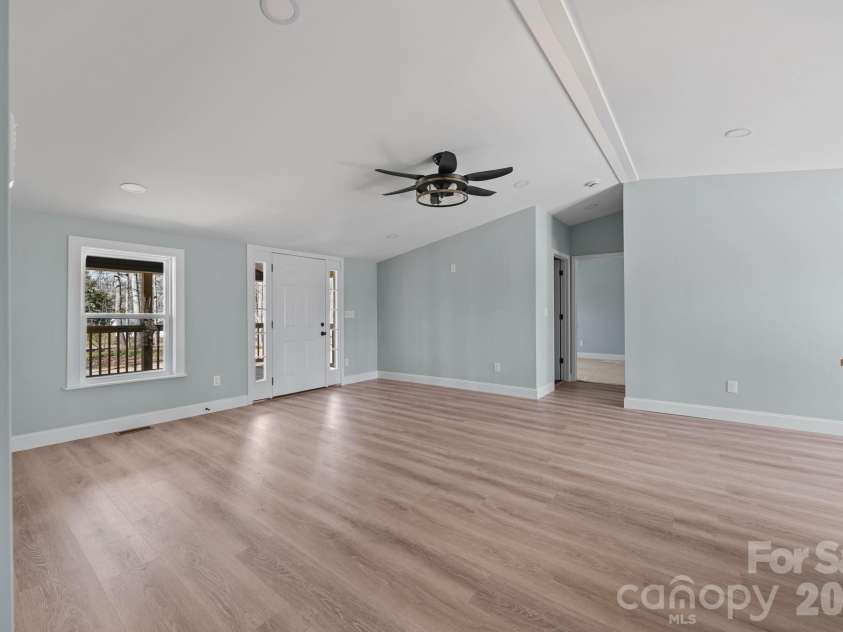 215 Crescent Heights Drive, Salisbury, NC 28146.  MLS# CAR4359710, YatesRealty ID 5552. Living room