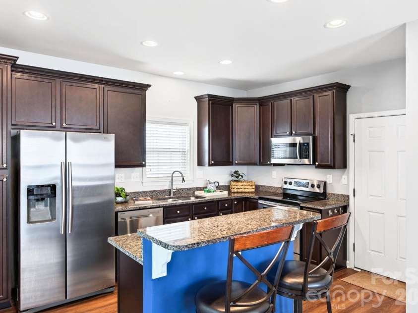 62 Kirby Road, Asheville, NC 28806.  MLS# CAR4431390, YatesRealty ID 55523. Kitchen Island