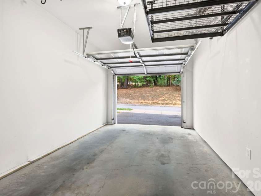 62 Kirby Road, Asheville, NC 28806.  MLS# CAR4431390, YatesRealty ID 55523. Main Level Garage