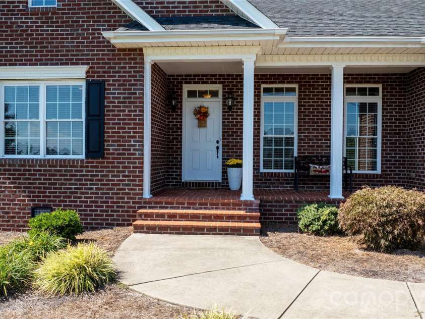 66 Hawks Ridge, Hickory, NC 28601.  MLS# CAR4431161, YatesRealty ID 55524. 