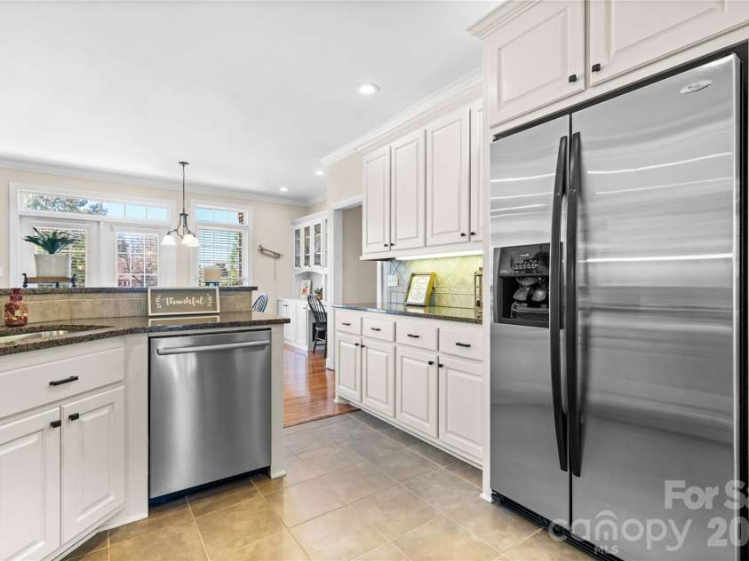 66 Hawks Ridge, Hickory, NC 28601.  MLS# CAR4431161, YatesRealty ID 55524. 