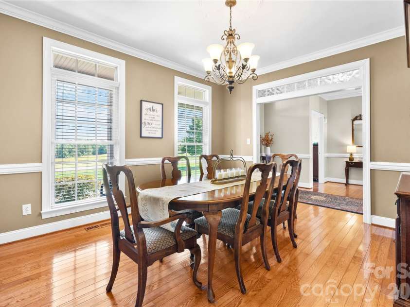 66 Hawks Ridge, Hickory, NC 28601.  MLS# CAR4431161, YatesRealty ID 55524. 