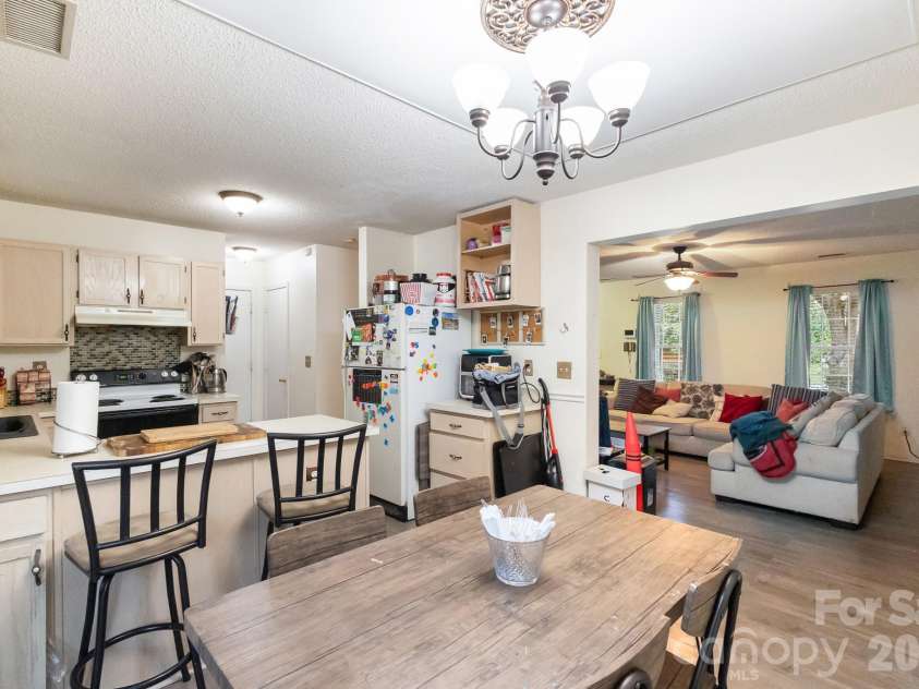 3081 Parade Lane, Concord, NC 28025.  MLS# CAR4432607, YatesRealty ID 55525. 