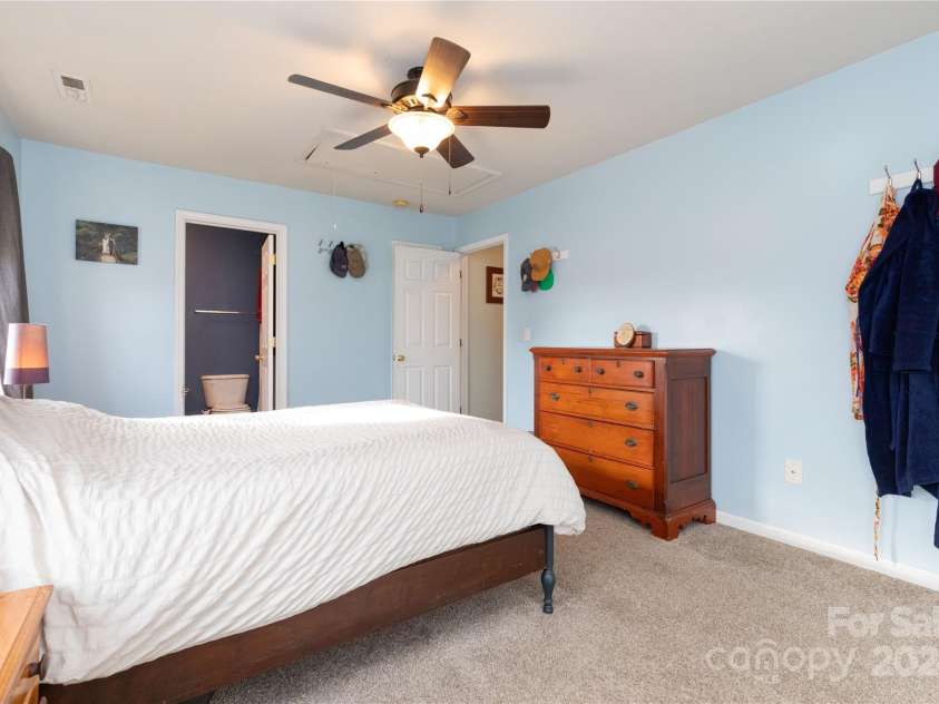 22 Yorktown Circle, Fletcher, NC 28732.  MLS# CAR4207413, YatesRealty ID 5553. Primary Bedroom