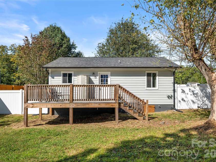 209 Rhyne Street, Stanley, NC 28164.  MLS# CAR4432643, YatesRealty ID 55531. 