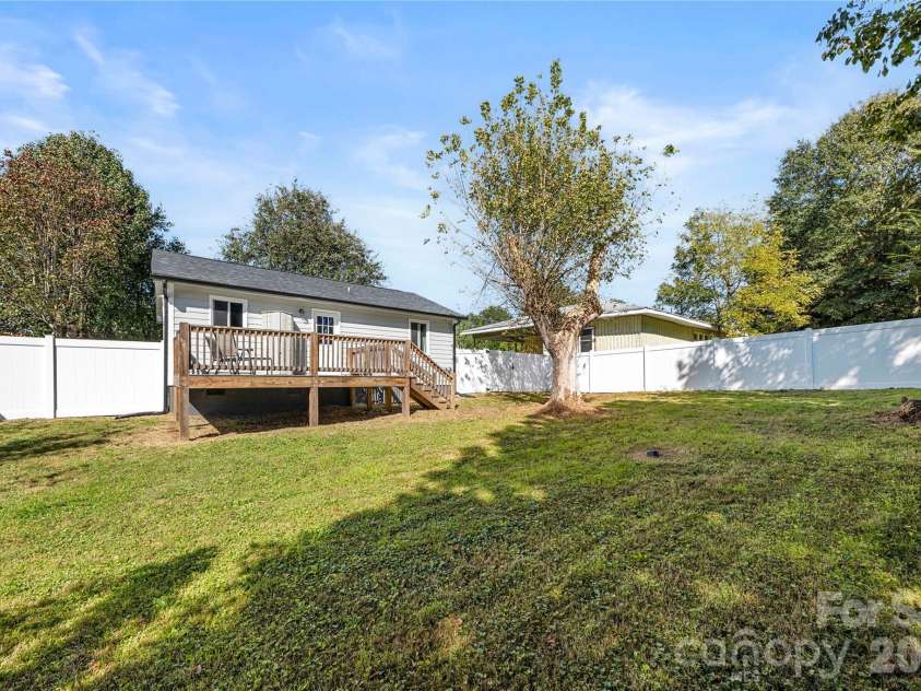 209 Rhyne Street, Stanley, NC 28164.  MLS# CAR4432643, YatesRealty ID 55531. 