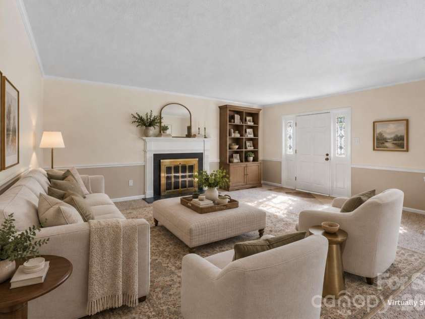 746 Main Street, Mooresville, NC 28115.  MLS# CAR4432552, YatesRealty ID 55532. 