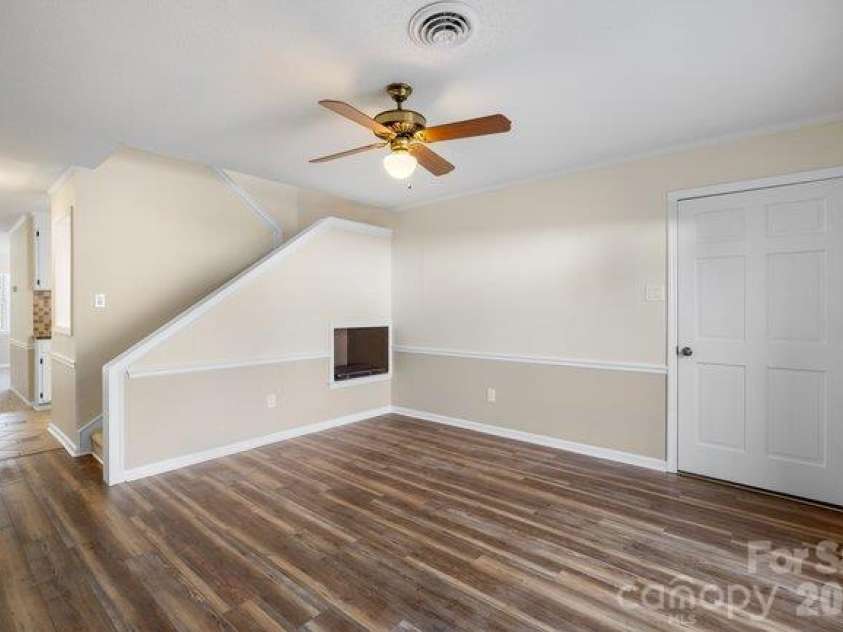 746 Main Street, Mooresville, NC 28115.  MLS# CAR4432552, YatesRealty ID 55532. 