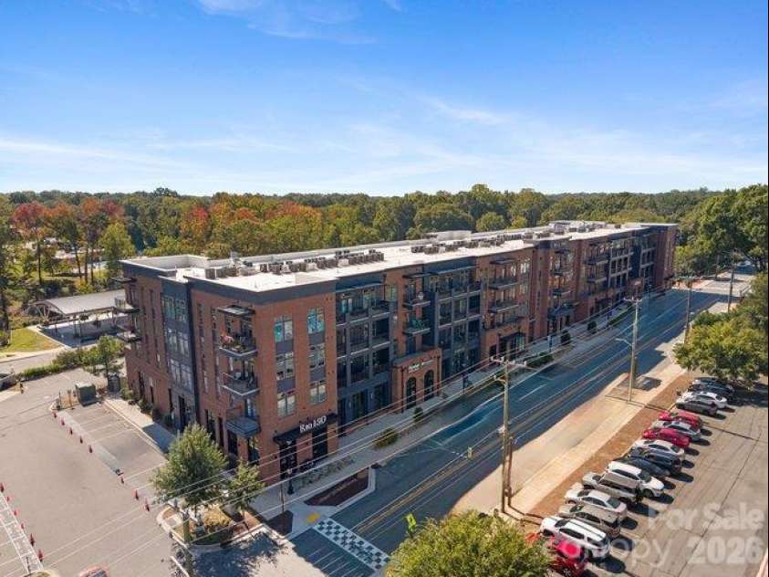 746 Main Street, Mooresville, NC 28115.  MLS# CAR4432552, YatesRealty ID 55532. 