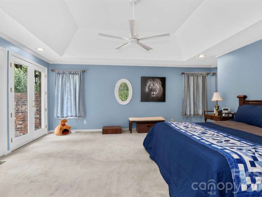 525 Shoreline Drive, Lancaster, SC 29720.  MLS# CAR4432574, YatesRealty ID 55533. 