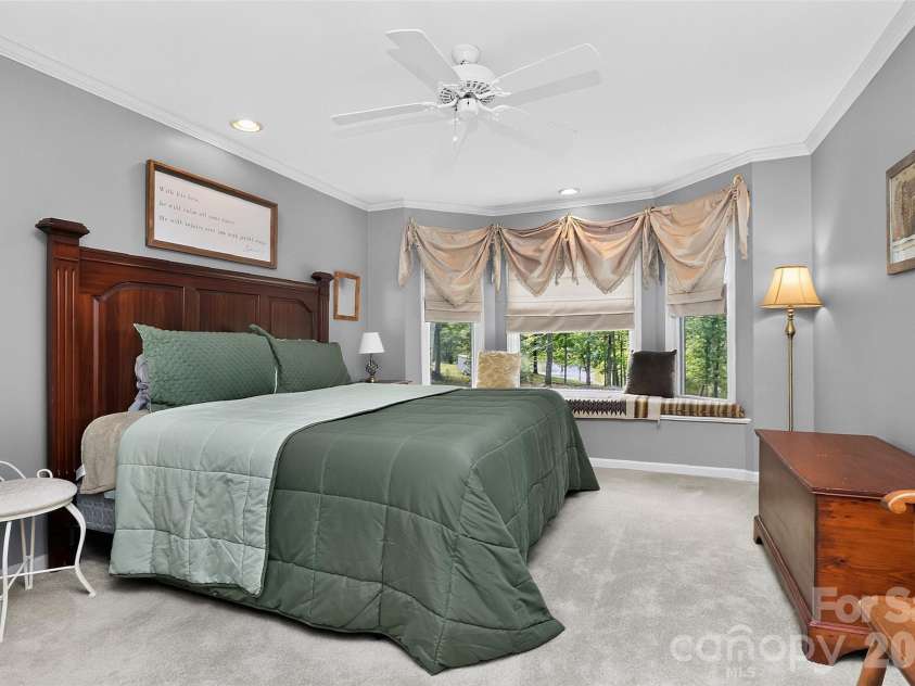 525 Shoreline Drive, Lancaster, SC 29720.  MLS# CAR4432574, YatesRealty ID 55533. 