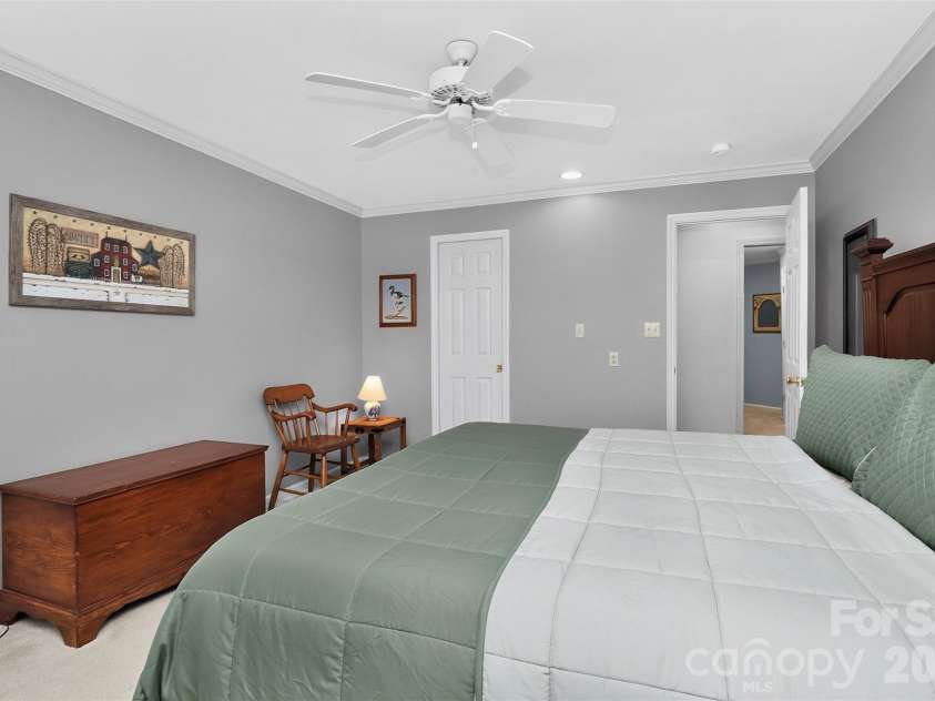 525 Shoreline Drive, Lancaster, SC 29720.  MLS# CAR4432574, YatesRealty ID 55533. 