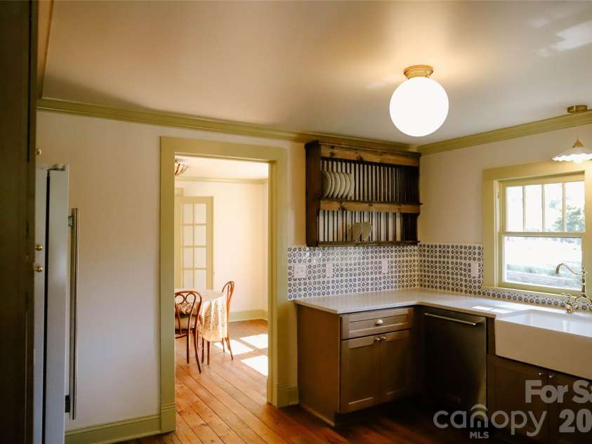 215 Krimminger Avenue, Concord, NC 28025.  MLS# CAR4432746, YatesRealty ID 55535. 