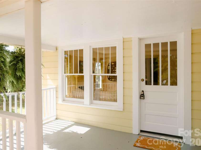 215 Krimminger Avenue, Concord, NC 28025.  MLS# CAR4432746, YatesRealty ID 55535. 