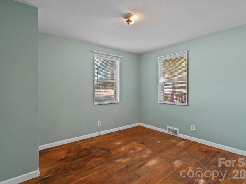 322 Hartness Road, Statesville, NC 28677.  MLS# CAR4431876, YatesRealty ID 55540. 