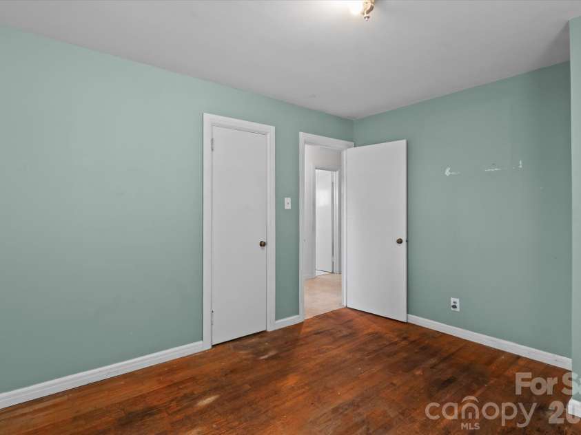 322 Hartness Road, Statesville, NC 28677.  MLS# CAR4431876, YatesRealty ID 55540. 