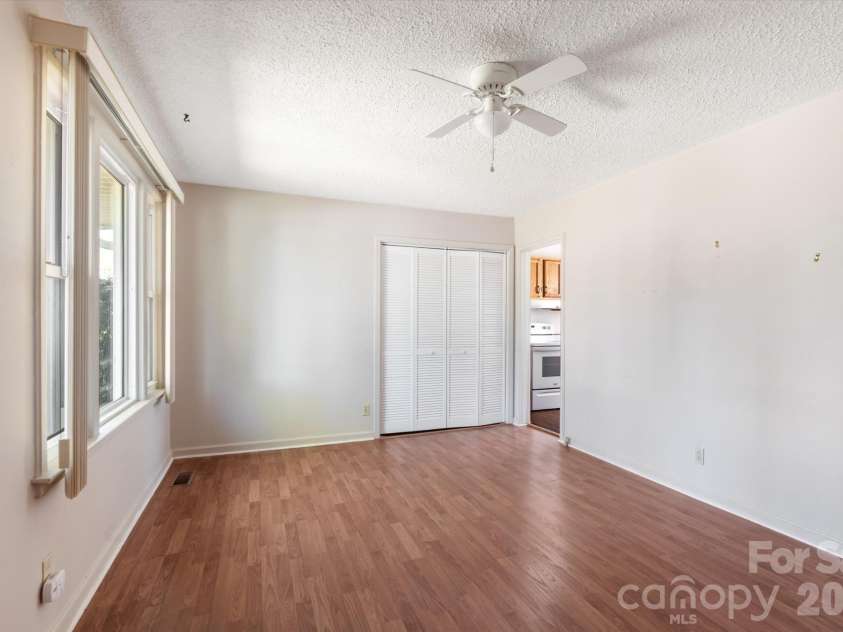 27 Trowbridge Lane, Brevard, NC 28712.  MLS# CAR4425471, YatesRealty ID 55542. 