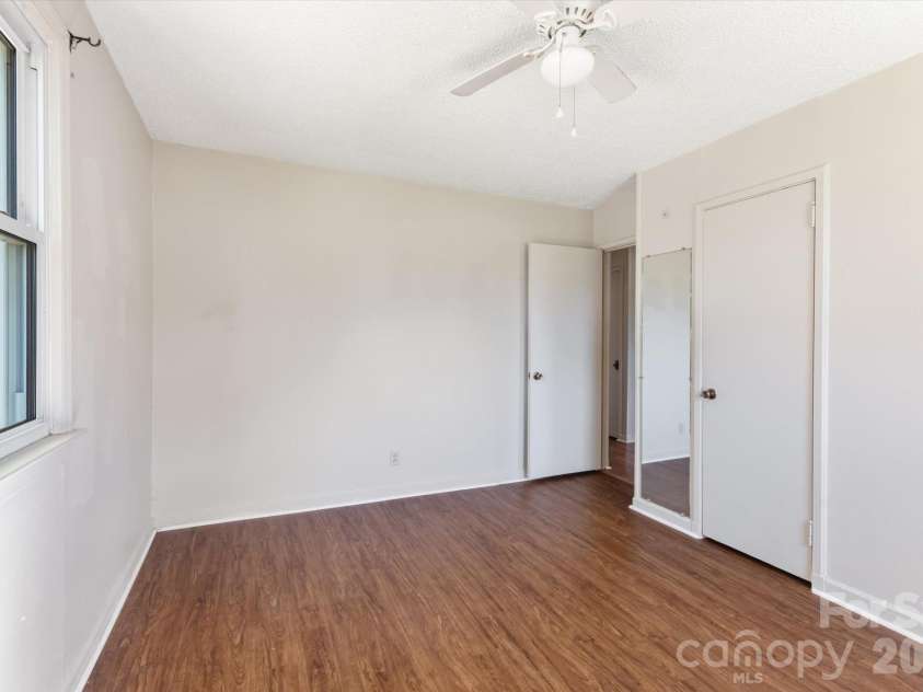 27 Trowbridge Lane, Brevard, NC 28712.  MLS# CAR4425471, YatesRealty ID 55542. 
