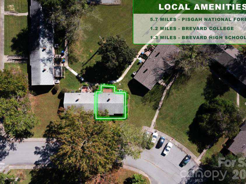 27 Trowbridge Lane, Brevard, NC 28712.  MLS# CAR4425471, YatesRealty ID 55542. 