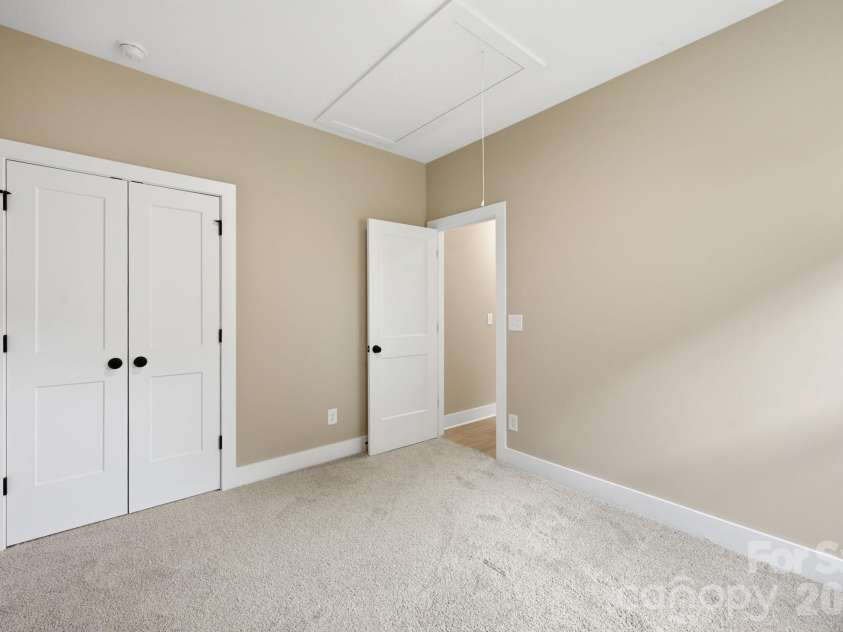 1027 Houston Street, Gastonia, NC 28052.  MLS# CAR4432877, YatesRealty ID 55545. 