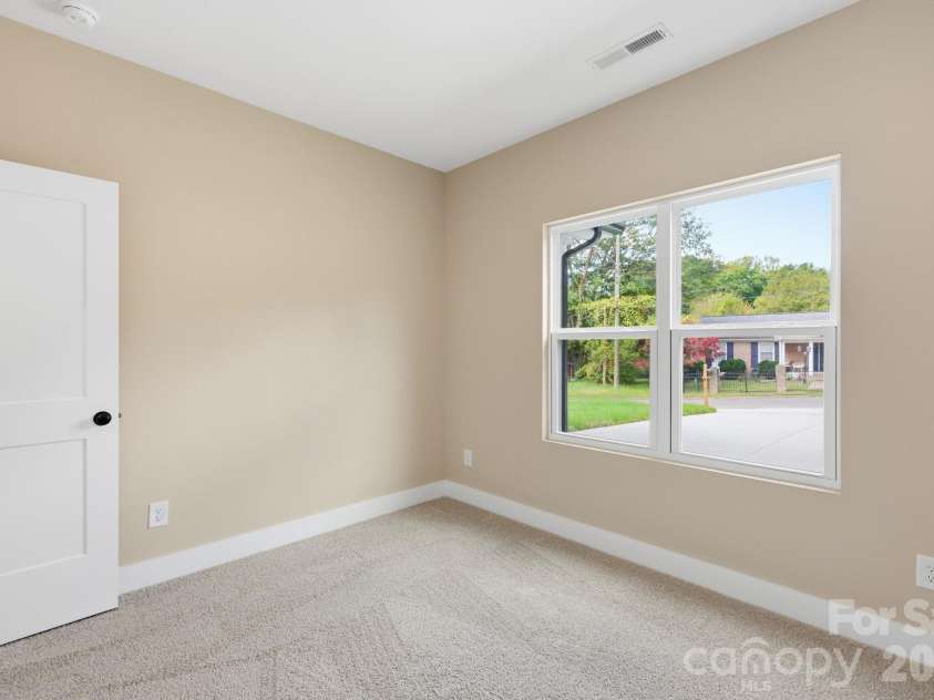 1027 Houston Street, Gastonia, NC 28052.  MLS# CAR4432877, YatesRealty ID 55545. 