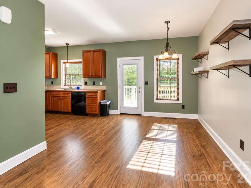 138 Westhaven Drive, Statesville, NC 28625.  MLS# CAR4432092, YatesRealty ID 55546. 