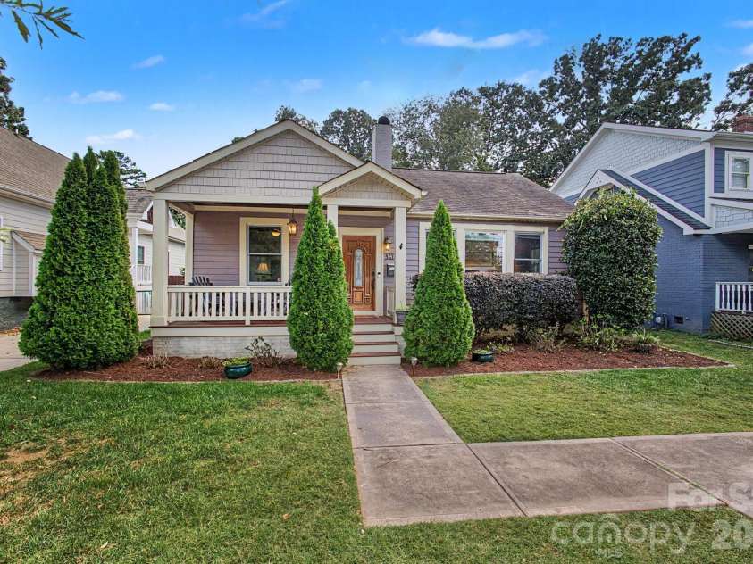 3610 Oakwood Avenue, Charlotte, NC 28205.  MLS# CAR4431301, YatesRealty ID 55549. 