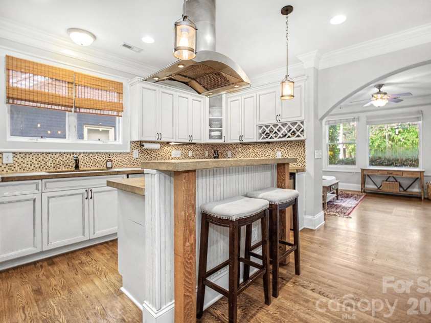 3610 Oakwood Avenue, Charlotte, NC 28205.  MLS# CAR4431301, YatesRealty ID 55549. 