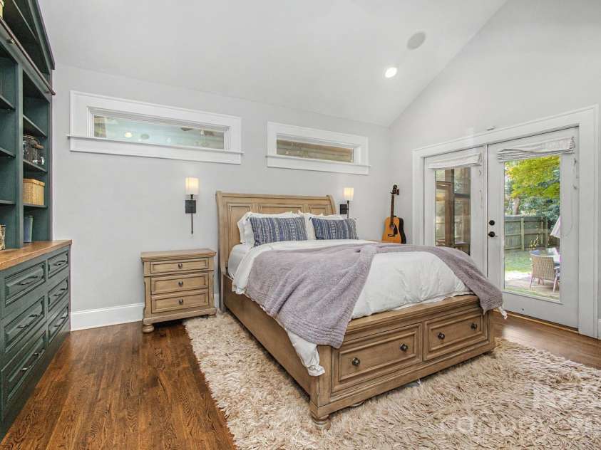 3610 Oakwood Avenue, Charlotte, NC 28205.  MLS# CAR4431301, YatesRealty ID 55549. 