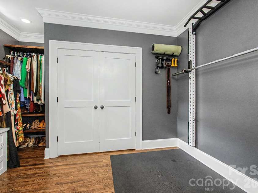 3610 Oakwood Avenue, Charlotte, NC 28205.  MLS# CAR4431301, YatesRealty ID 55549. 