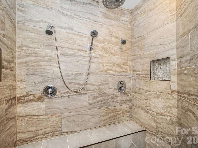 3610 Oakwood Avenue, Charlotte, NC 28205.  MLS# CAR4431301, YatesRealty ID 55549. 