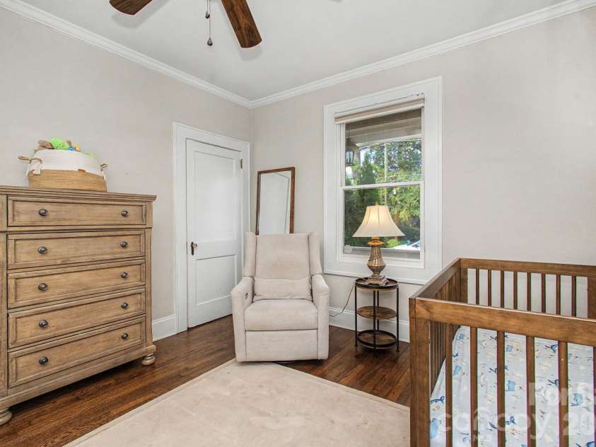 3610 Oakwood Avenue, Charlotte, NC 28205.  MLS# CAR4431301, YatesRealty ID 55549. 